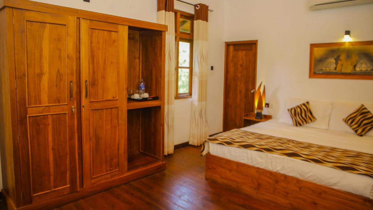 Silver Crown Nature Resort Kombichankulama Exterior foto